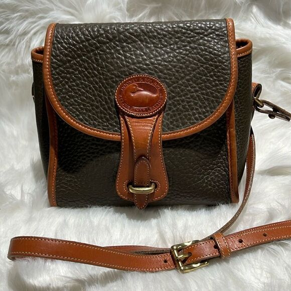 Dooney & Bourke vintage Equestrian/ Fisherman Core crossbody bag B89 - Picture 1 of 13